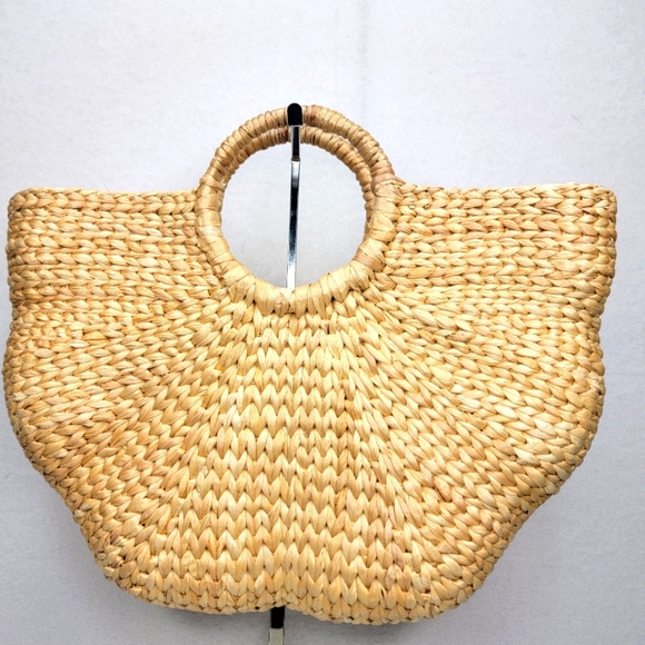 NWOT Tan Woven Tote Bag with Circular Handles - Picture 1 of 7
